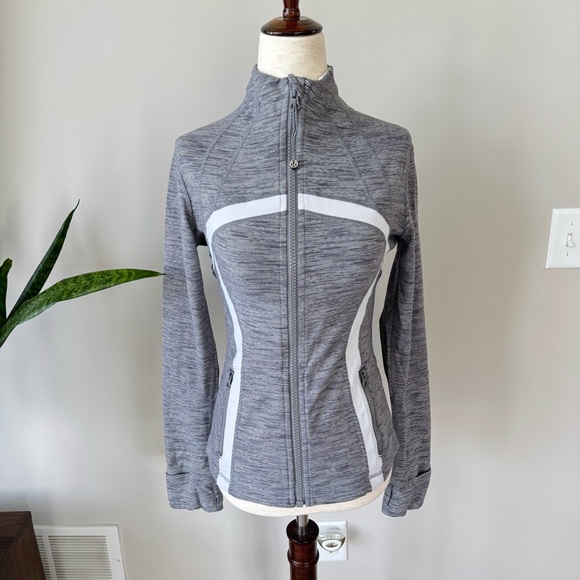 Lululemon 🍋 Define Blue Stripe Jacket - Picture 8 of 10